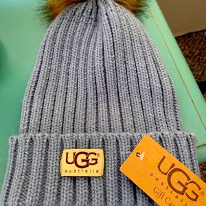 UGG beanie NWT